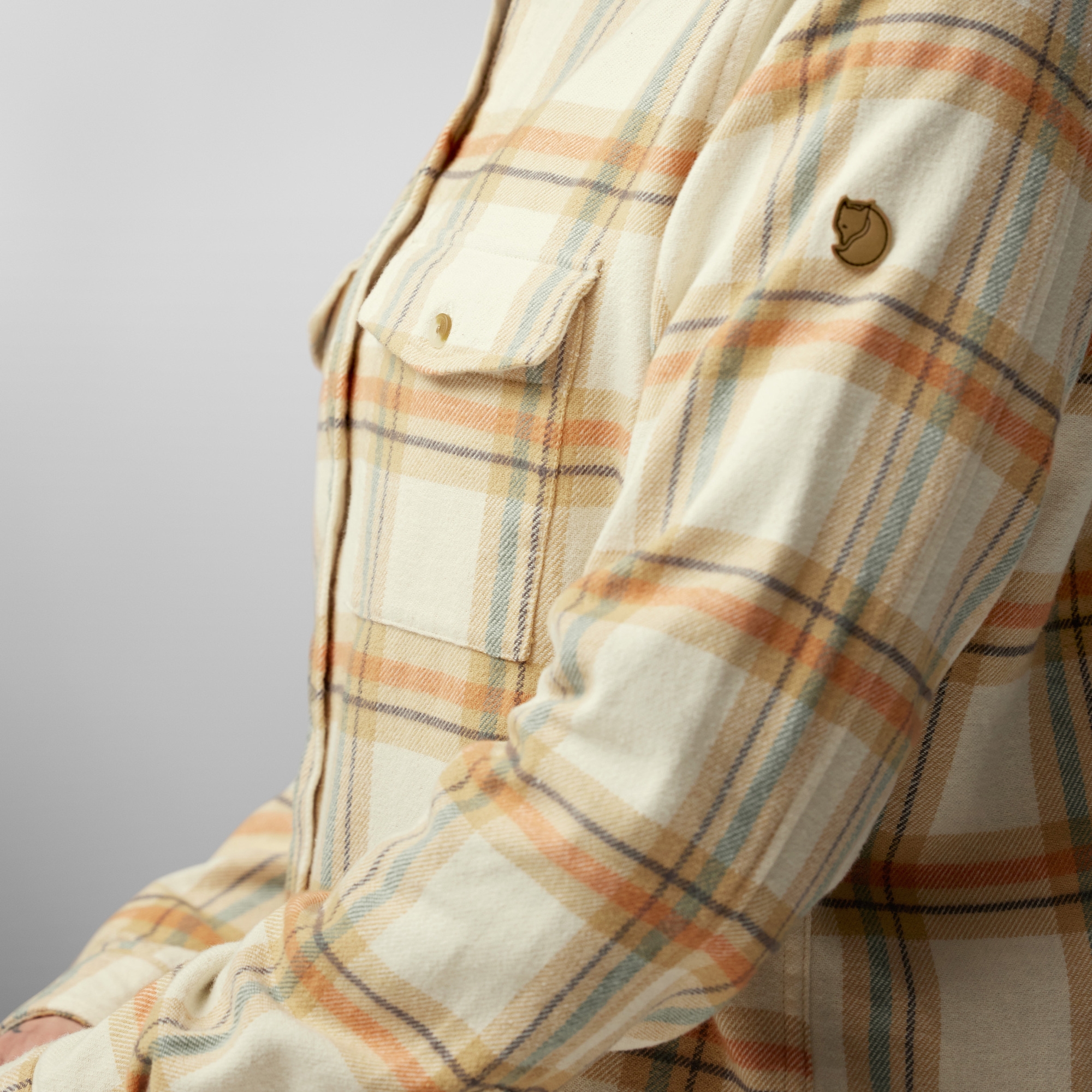 Fjällräven Övik Heavy Flannel Skjorte Dame - Image 5