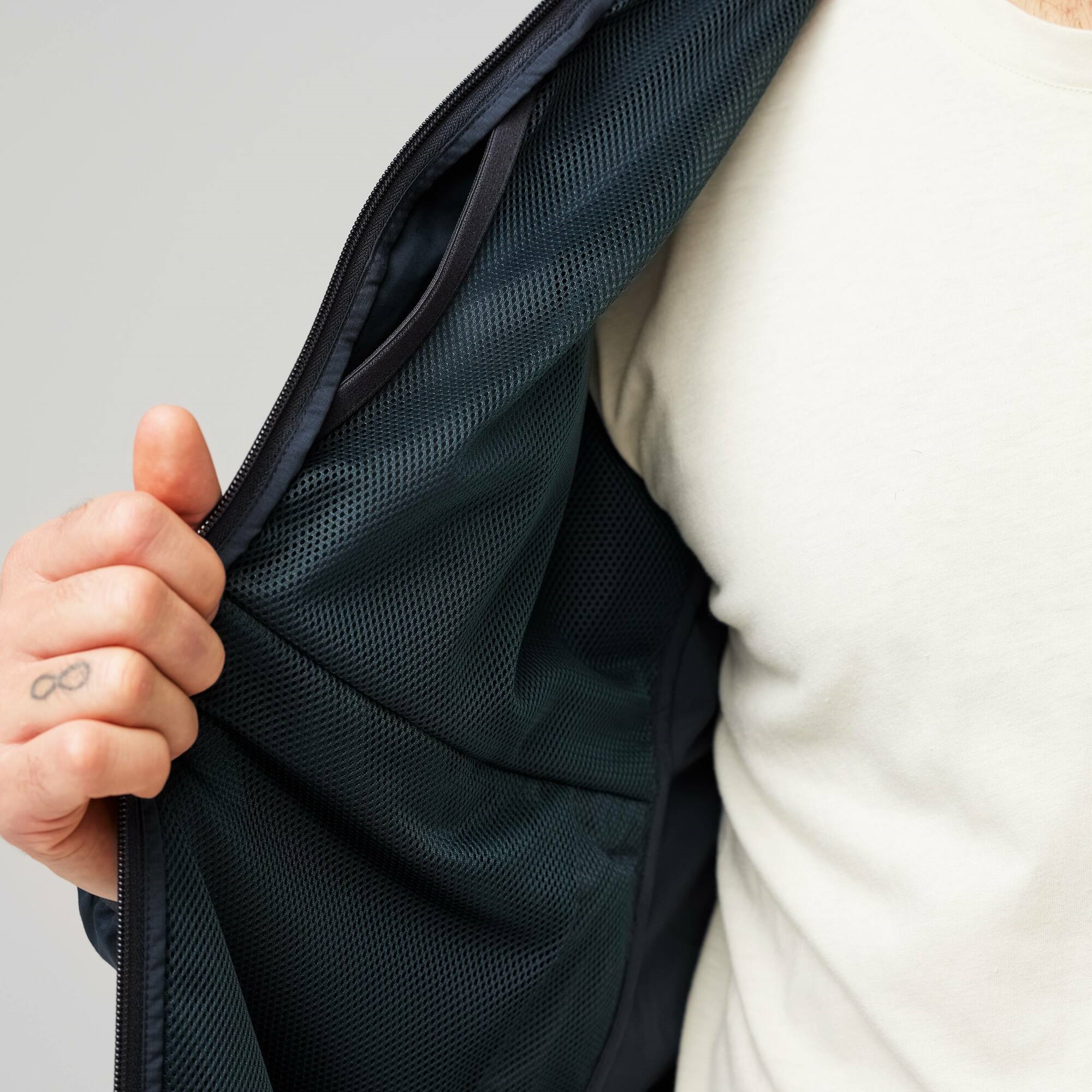 HC HYBRID WIND JACKET M