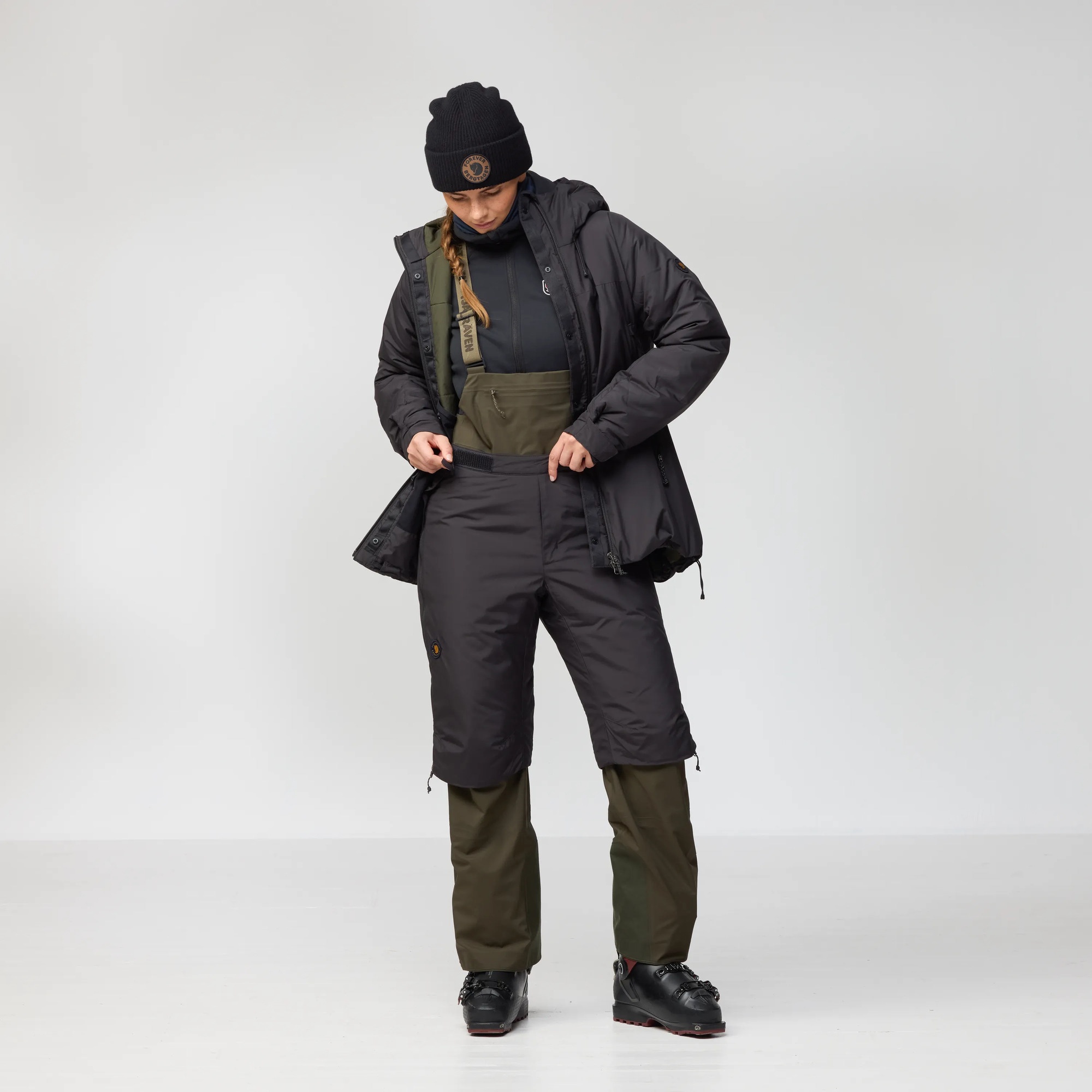 Fjällräven Bergtagen 60 Insulation Shorts - Image 8